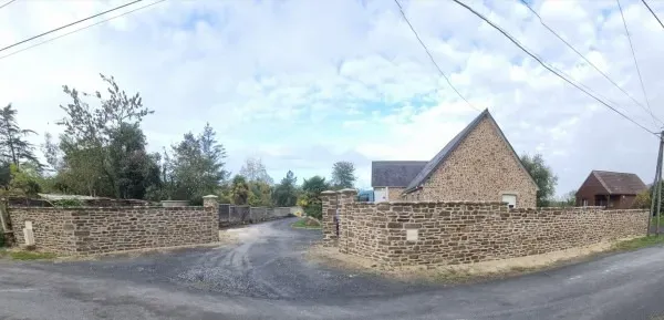 Maçon à  Courcy